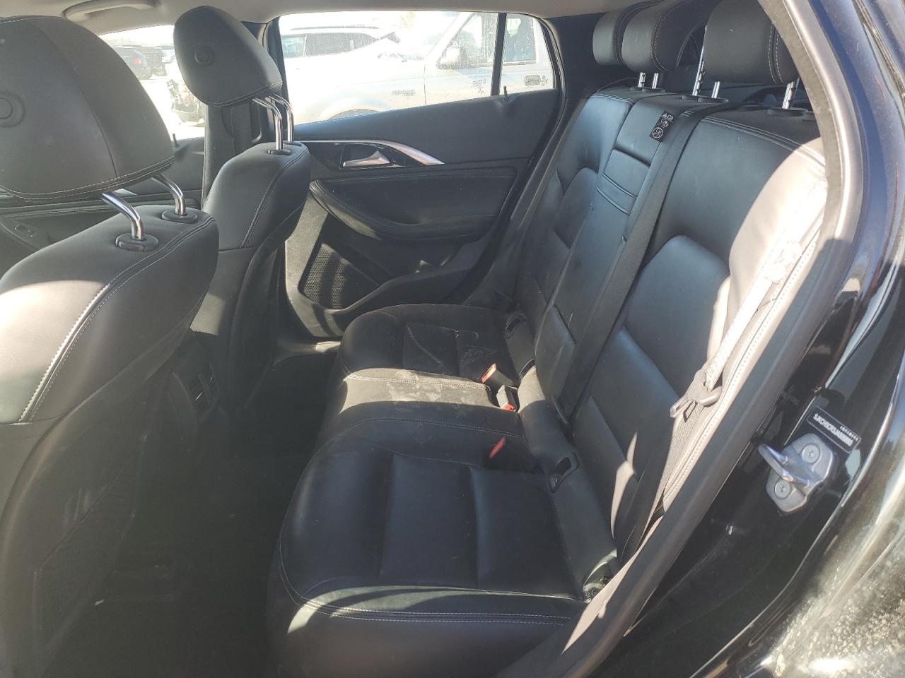 2018 Infiniti Qx30 Pure VIN: SJKCH5CR3JA005893 Lot: 47172135