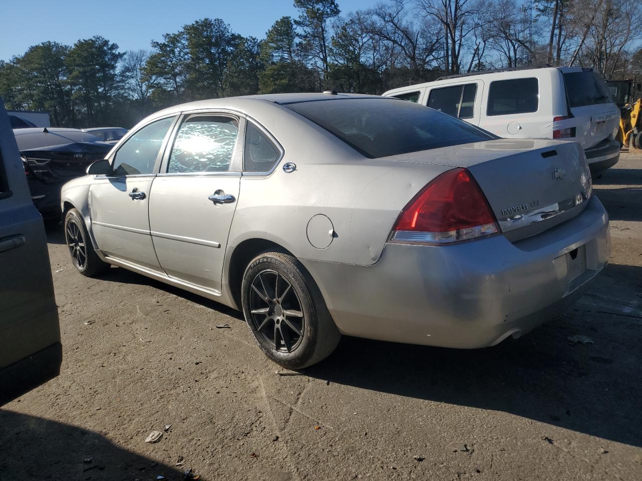 2008 Chevrolet Impala - Image 2