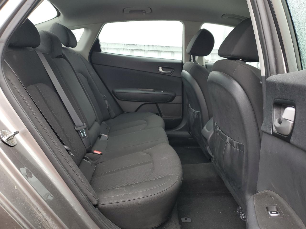 2018 Kia Optima - Image 10