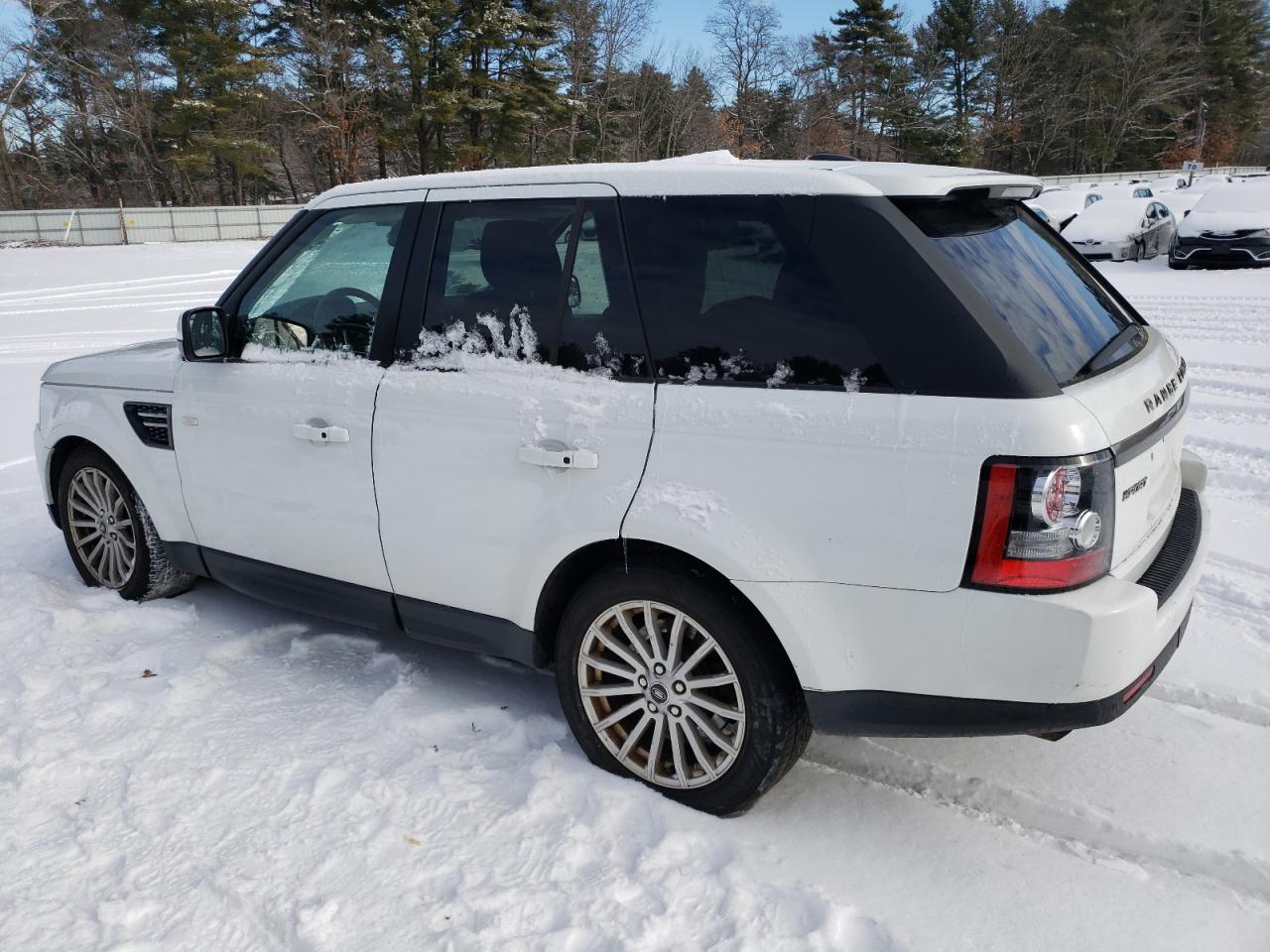 2013 Land Rover Range Rover - Image 2