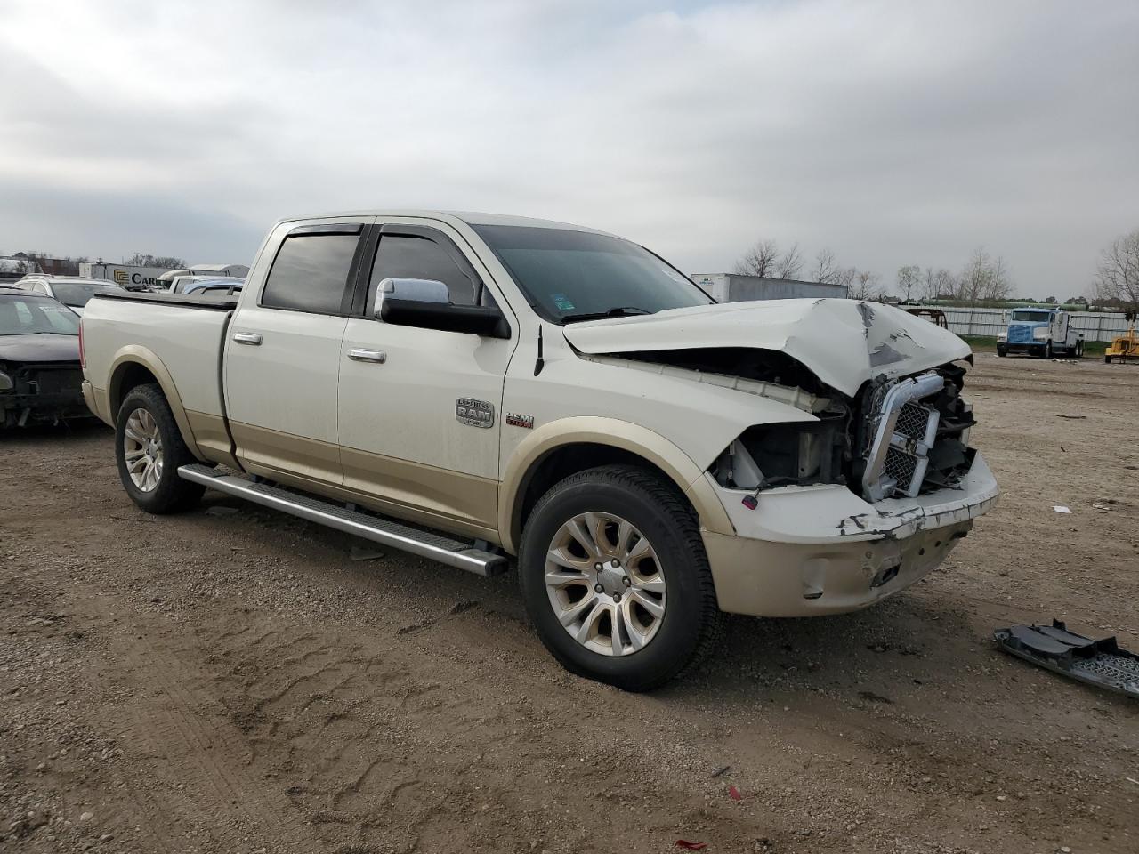 2016 RAM 1500 - Image 4