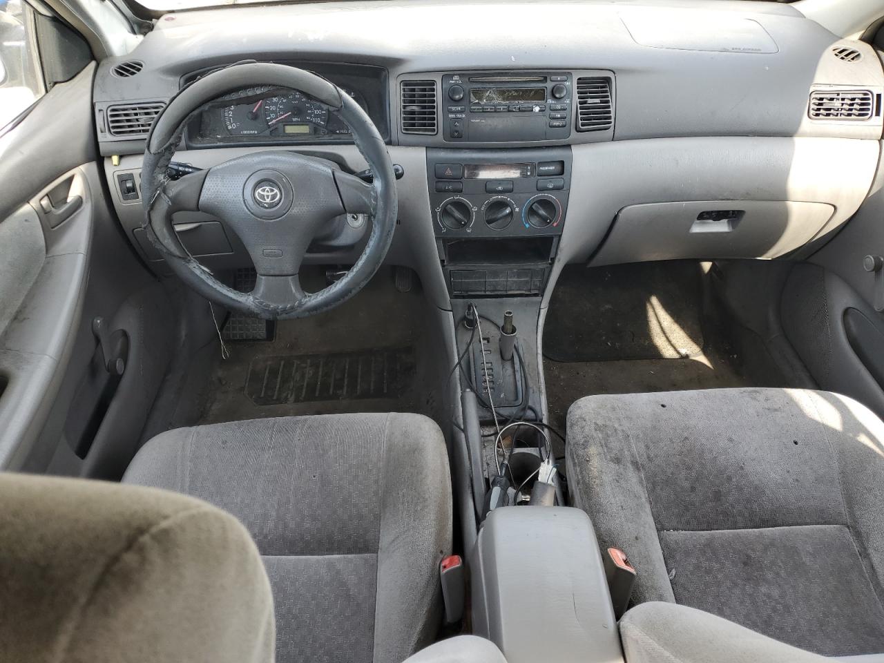 2004 Toyota Corolla - Image 8