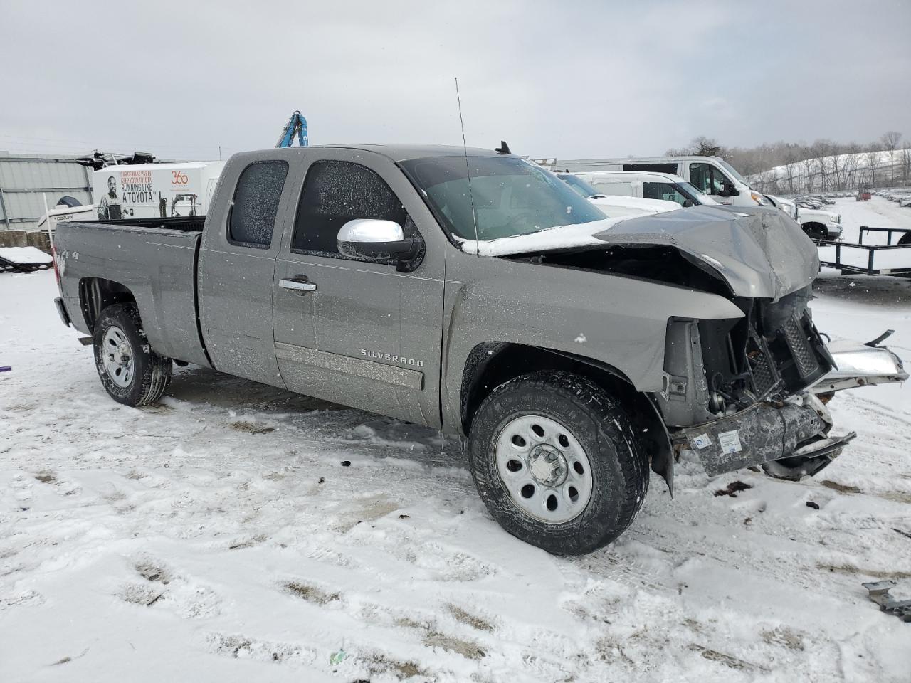 2013 Chevrolet Silverado - Image 4