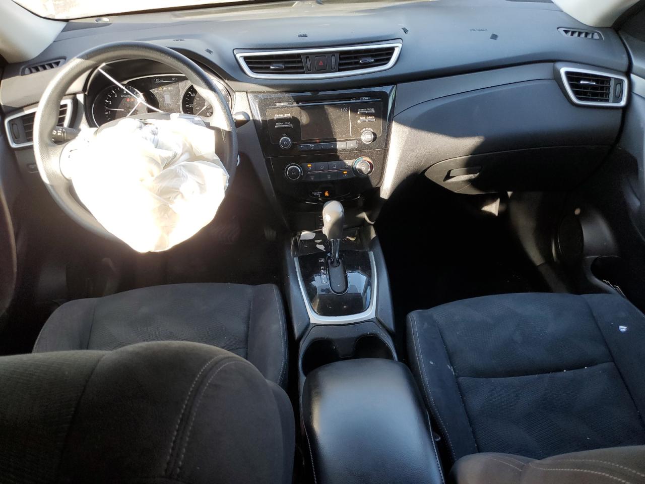 2016 Nissan Rogue - Image 8