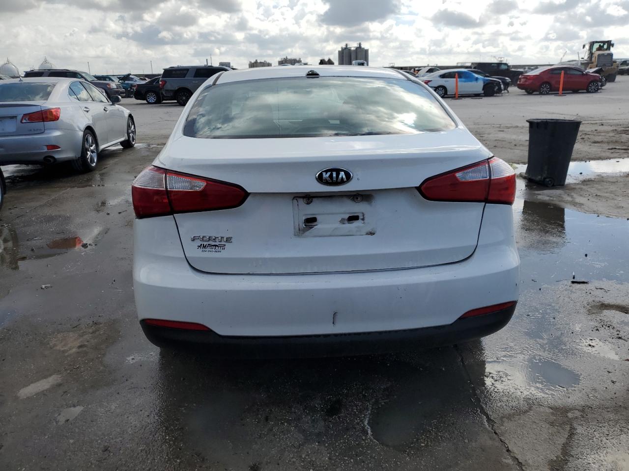 2016 Kia Forte - Image 6
