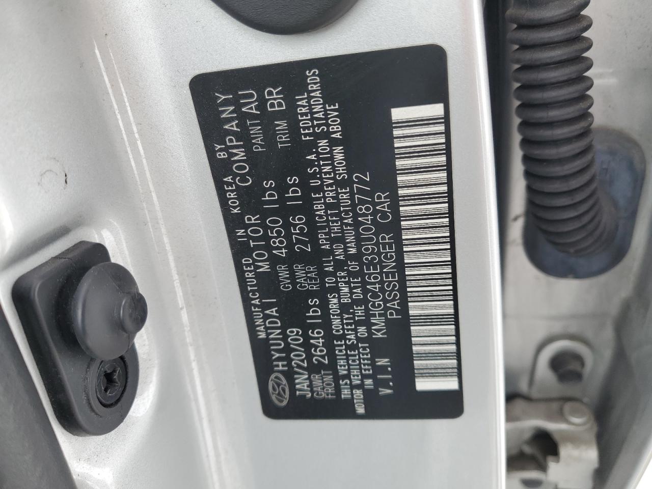 2009 Hyundai Genesis - Image 12