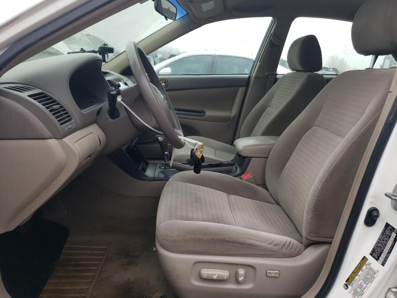 2005 Toyota Camry - Image 7