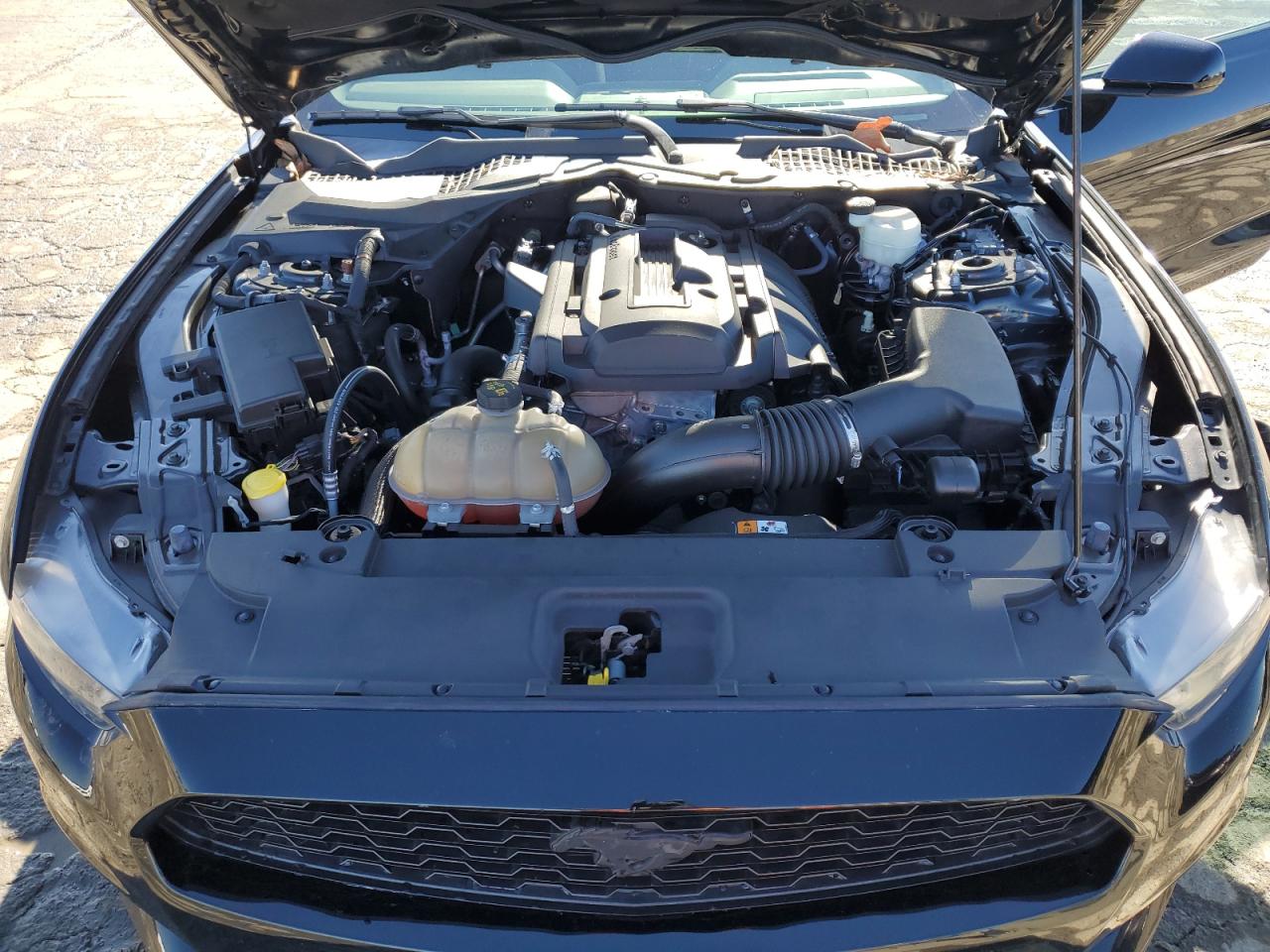 2015 Ford Mustang - Image 13