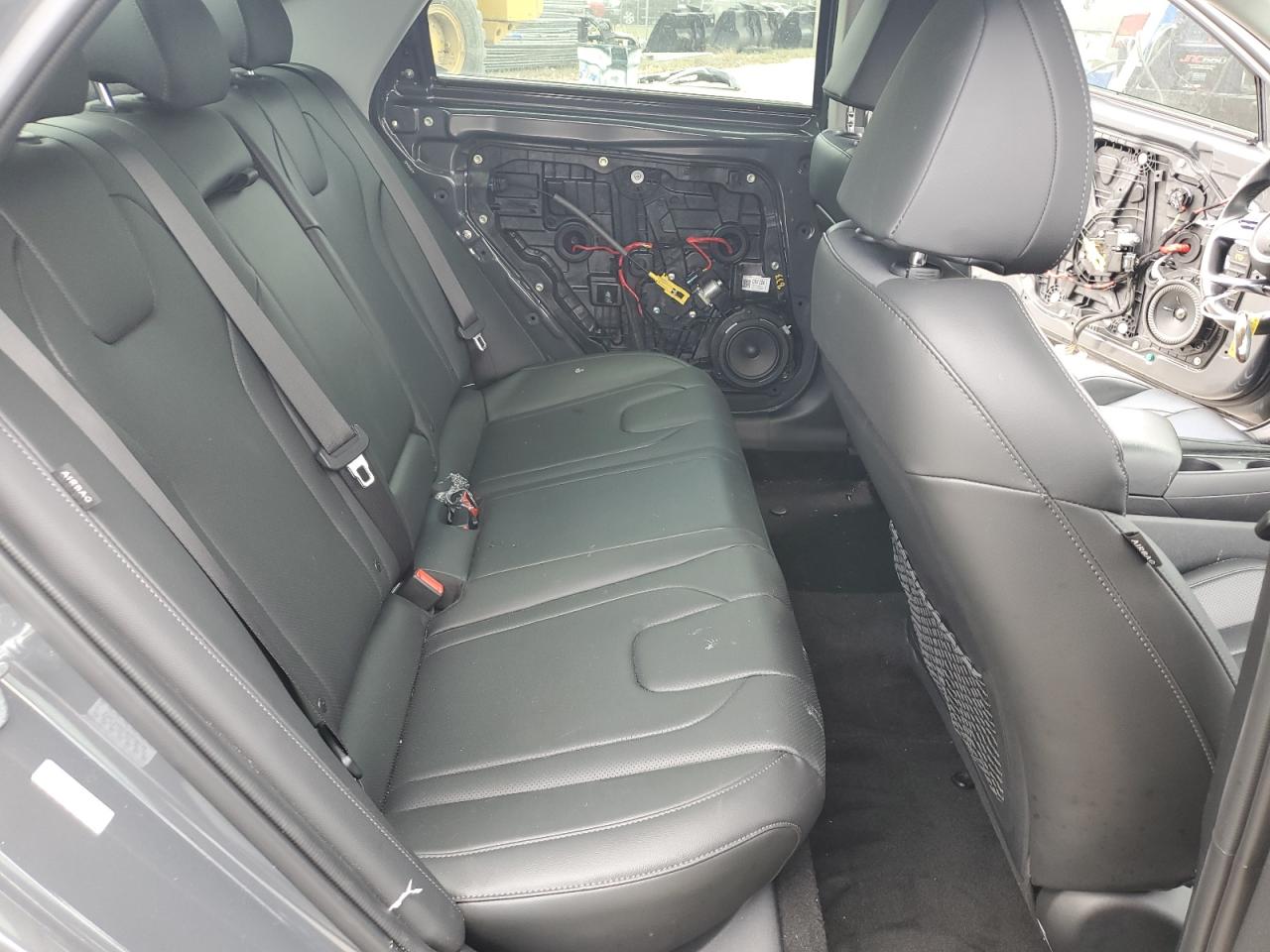 2024 Hyundai Elantra - Image 10