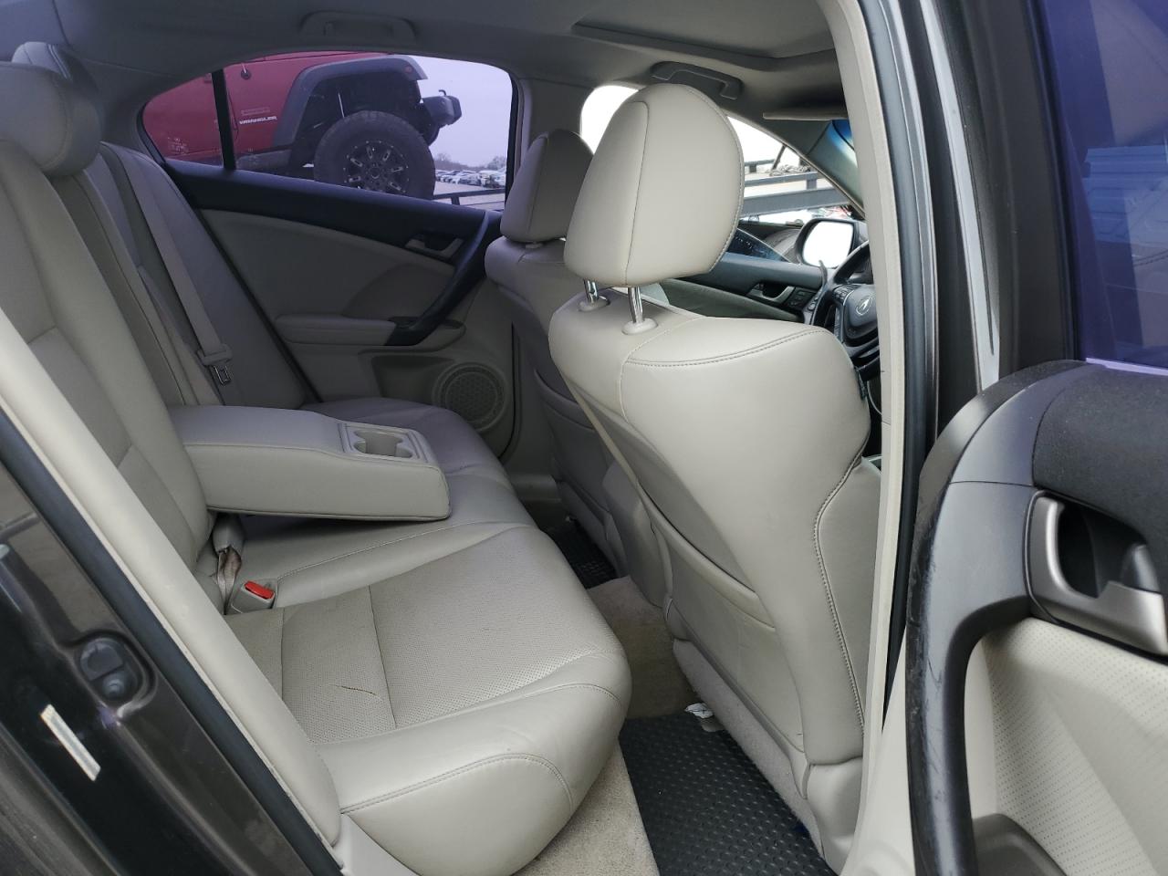 2010 Acura TSX - Image 10