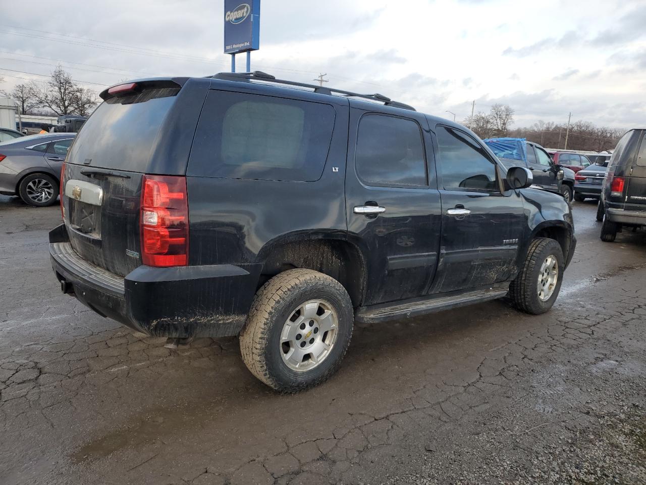 2011 Chevrolet Tahoe - Image 3