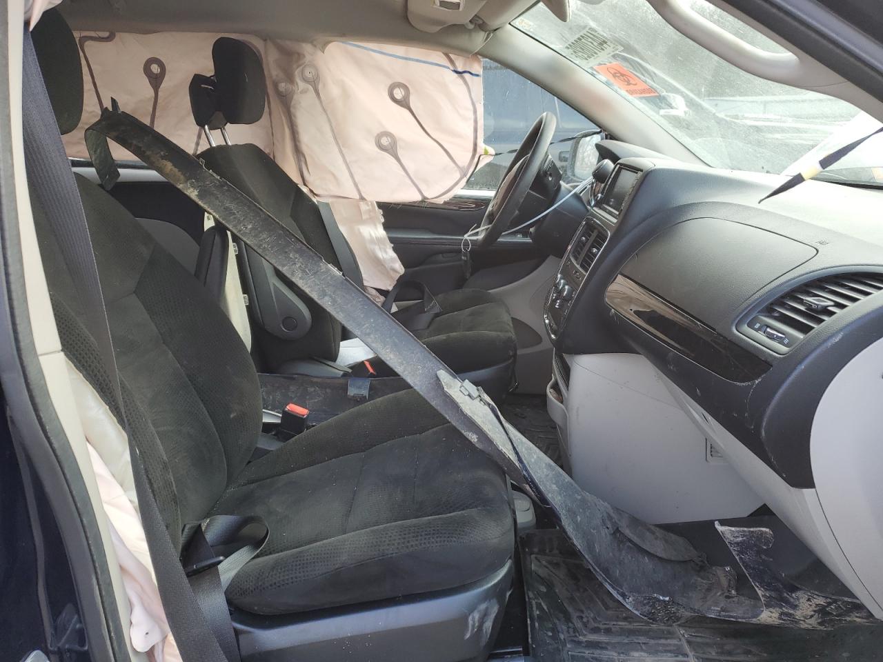 2016 Dodge Caravan - Image 7