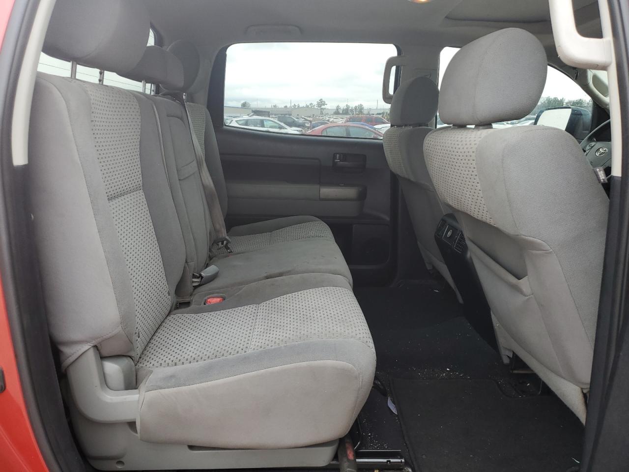 2012 Toyota Tundra - Image 10