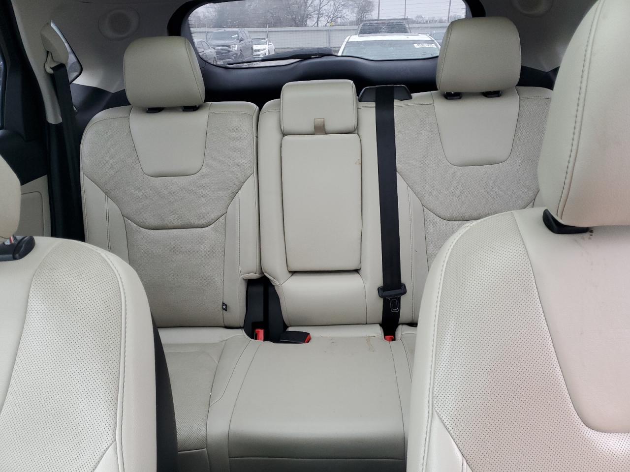 2018 Ford Edge - Image 10