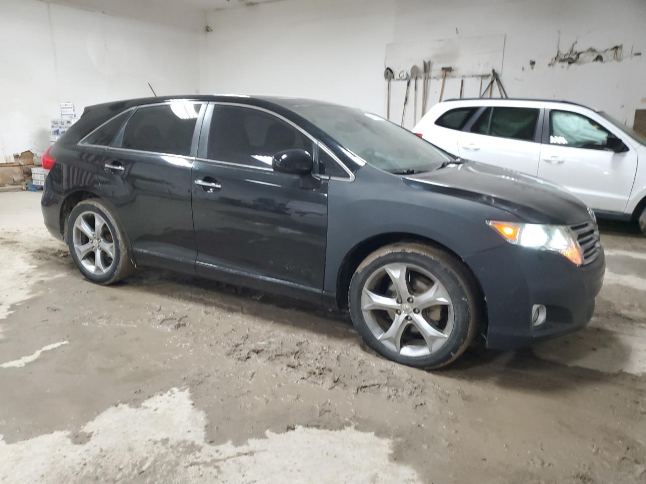 2010 Toyota Venza - Image 4
