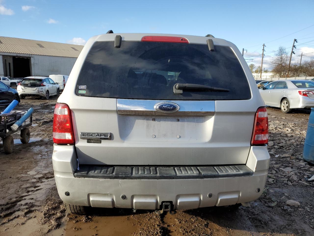 2009 Ford Escape - Image 6