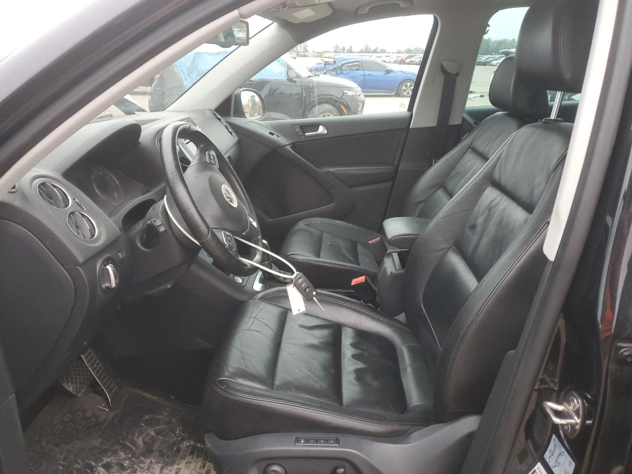 2017 Volkswagen Tiguan - Image 7