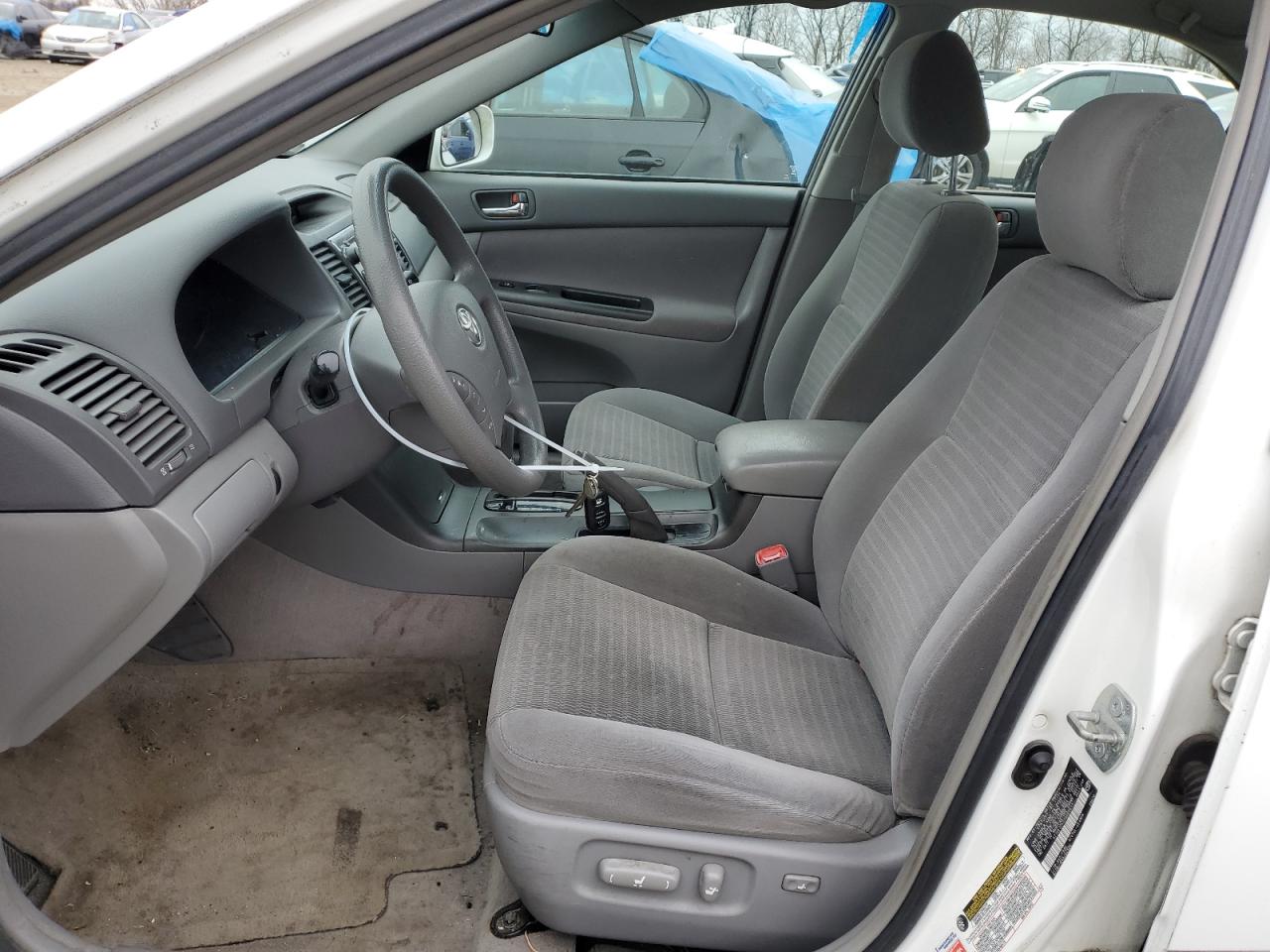 2005 Toyota Camry - Image 7