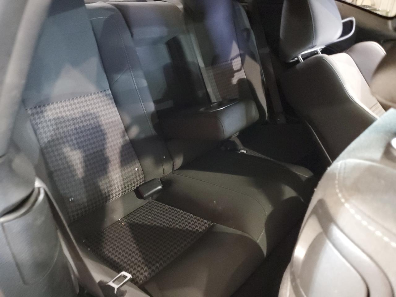 2019 Dodge Challenger - Image 10
