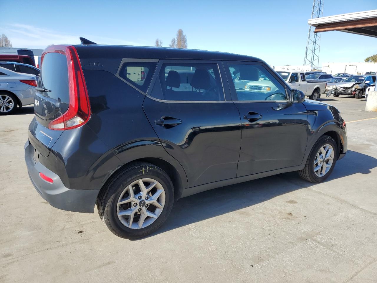 2022 Kia Soul - Image 3