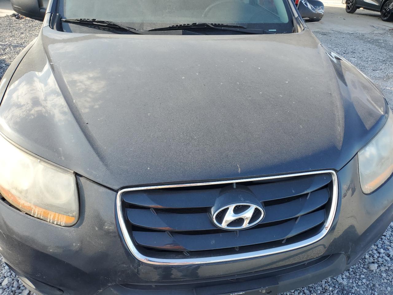 2011 Hyundai Santa Fe - Image 12