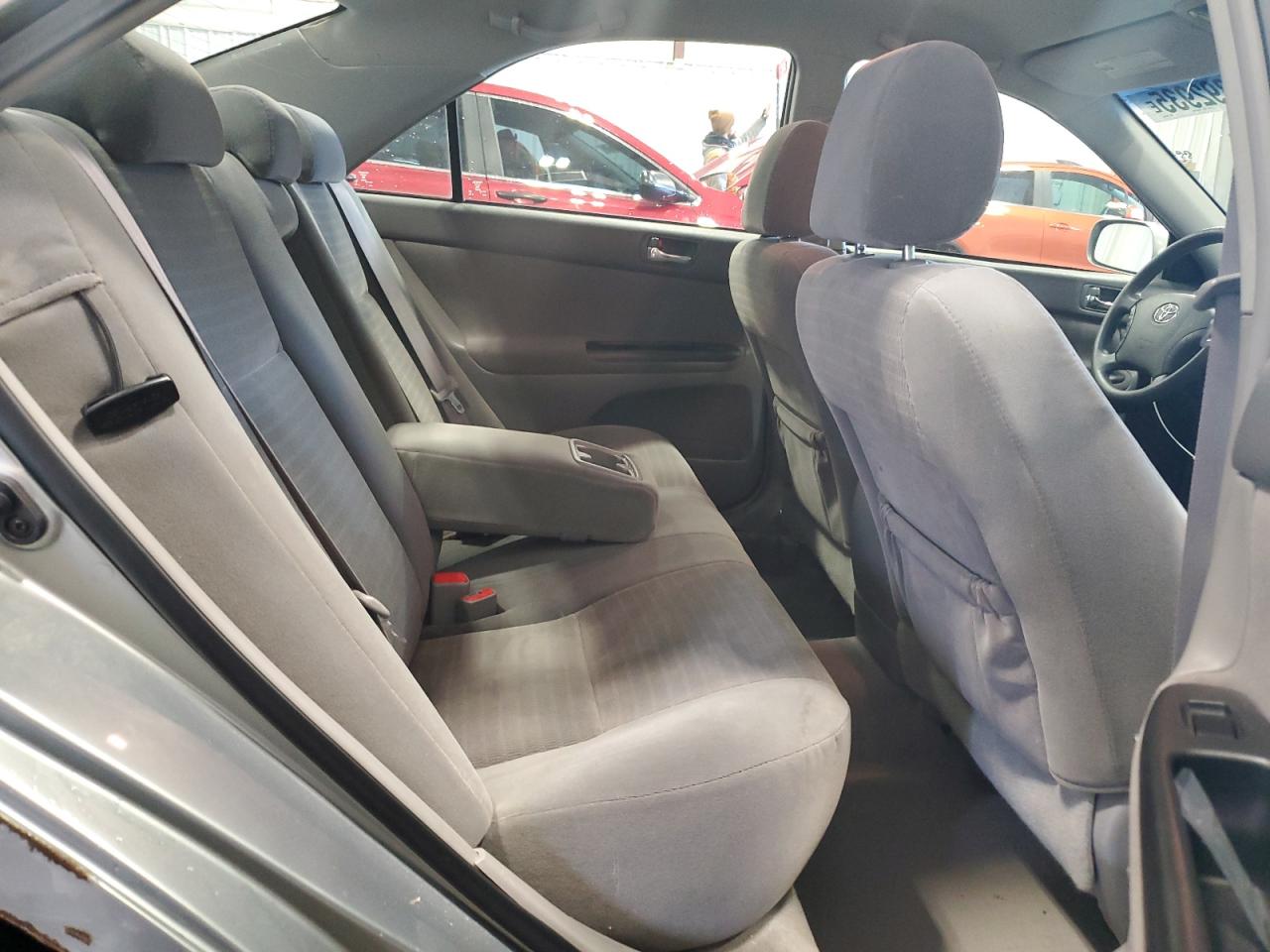2005 Toyota Camry - Image 10