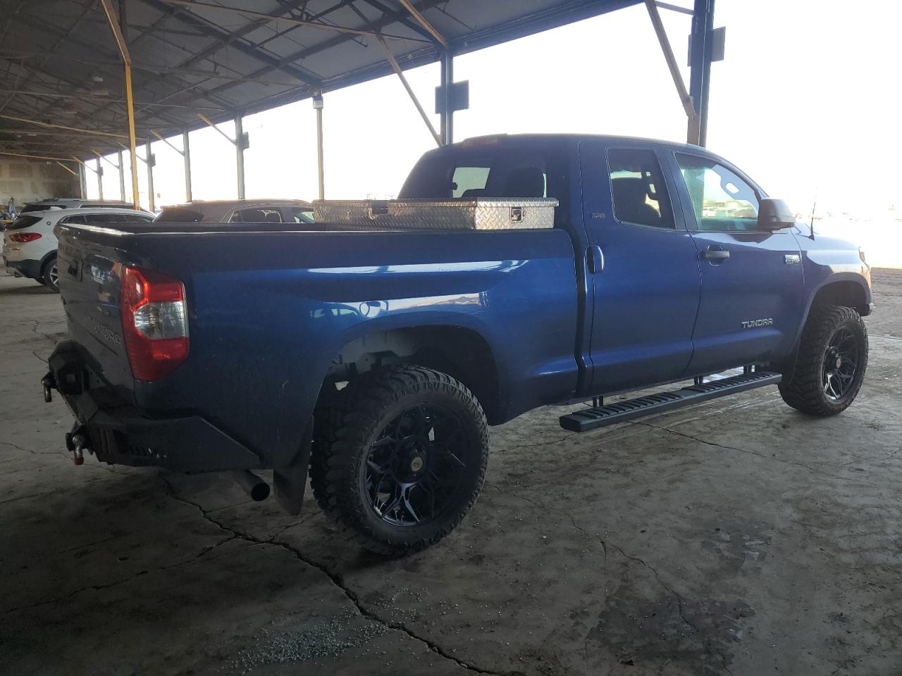 2014 Toyota Tundra - Image 3