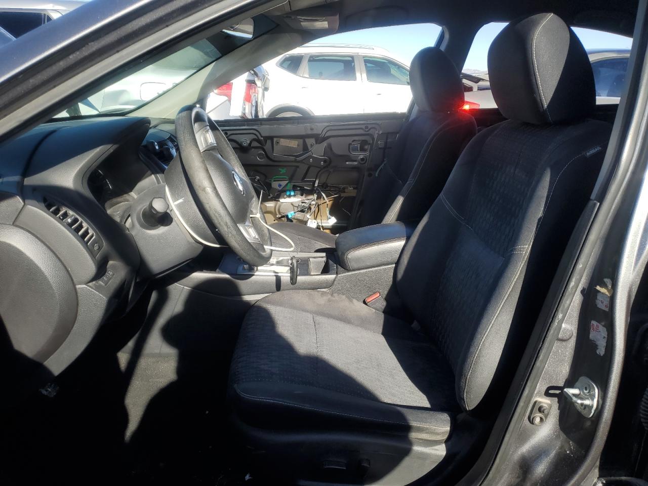 2016 Nissan Altima - Image 7