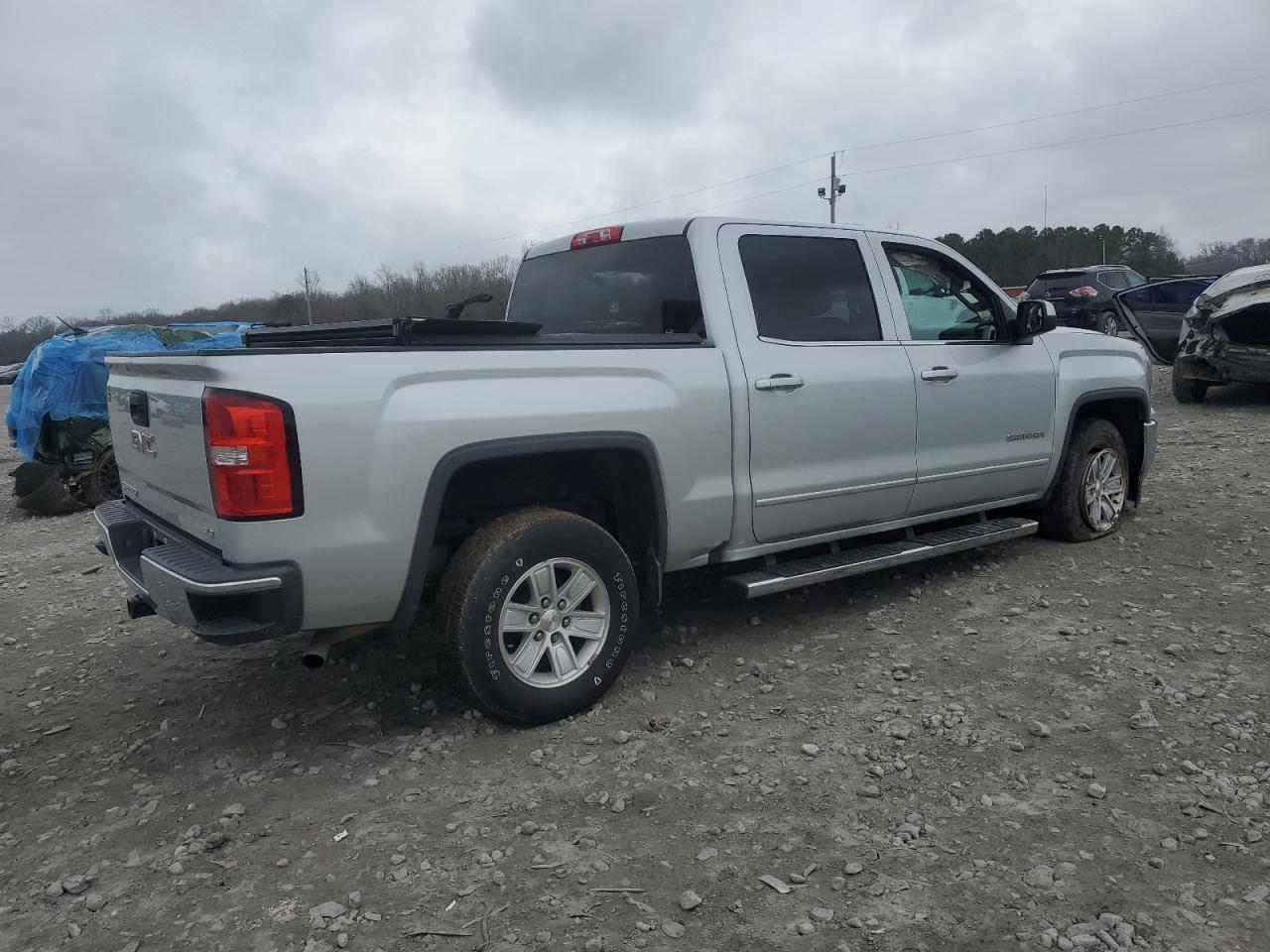 2017 GMC Sierra - Image 3