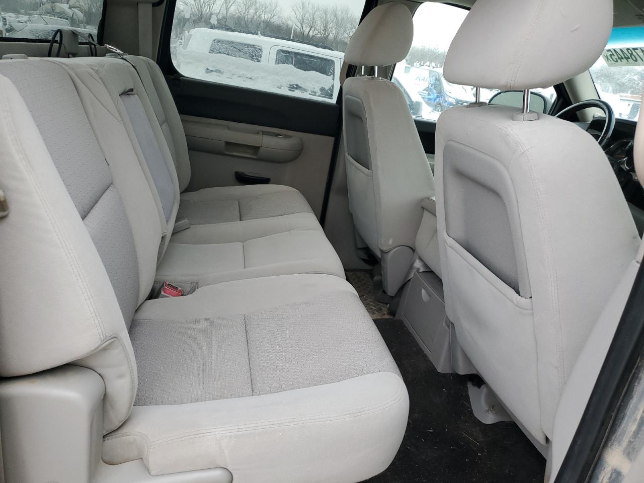 2009 Chevrolet Silverado - Image 10