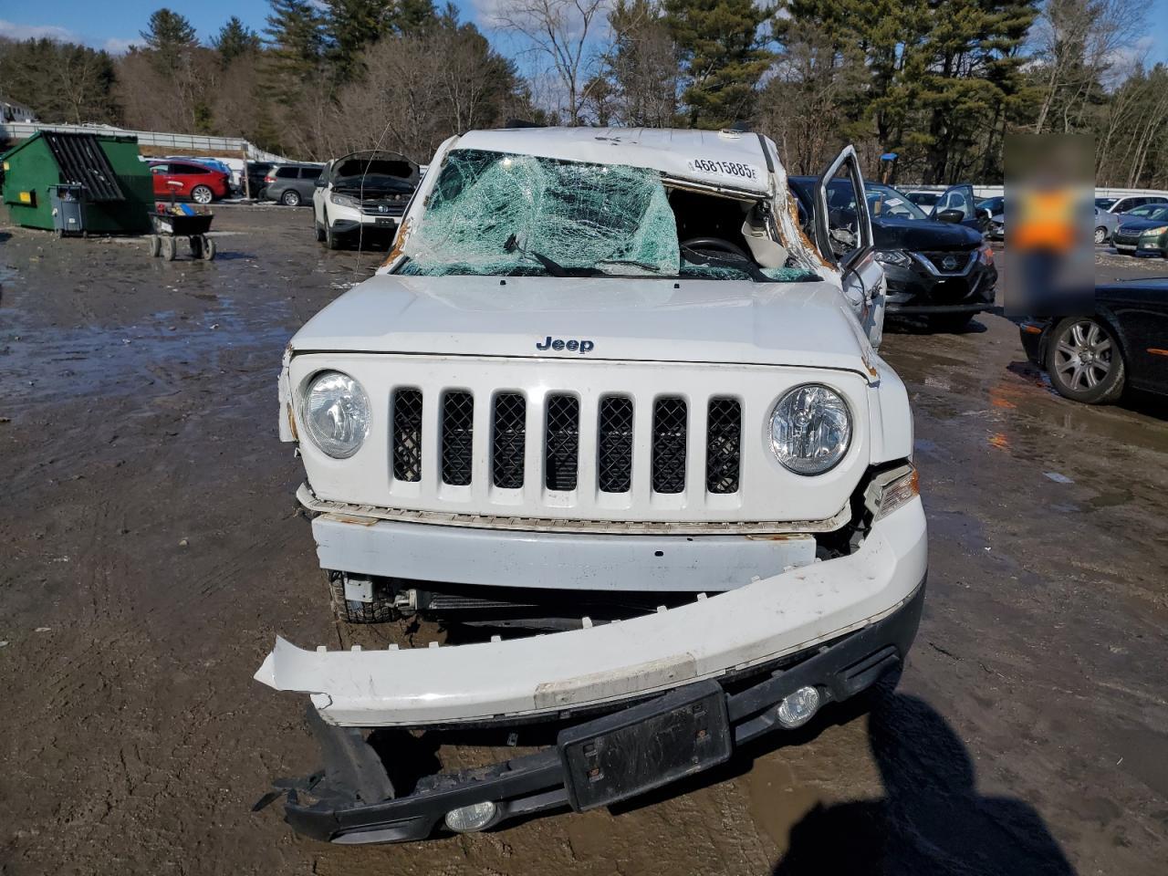 2017 Jeep Liberty (Patriot) - Image 5