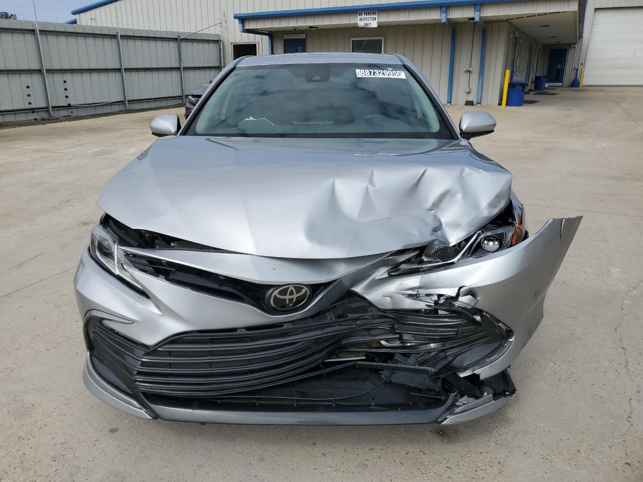 2022 Toyota Camry - Image 5