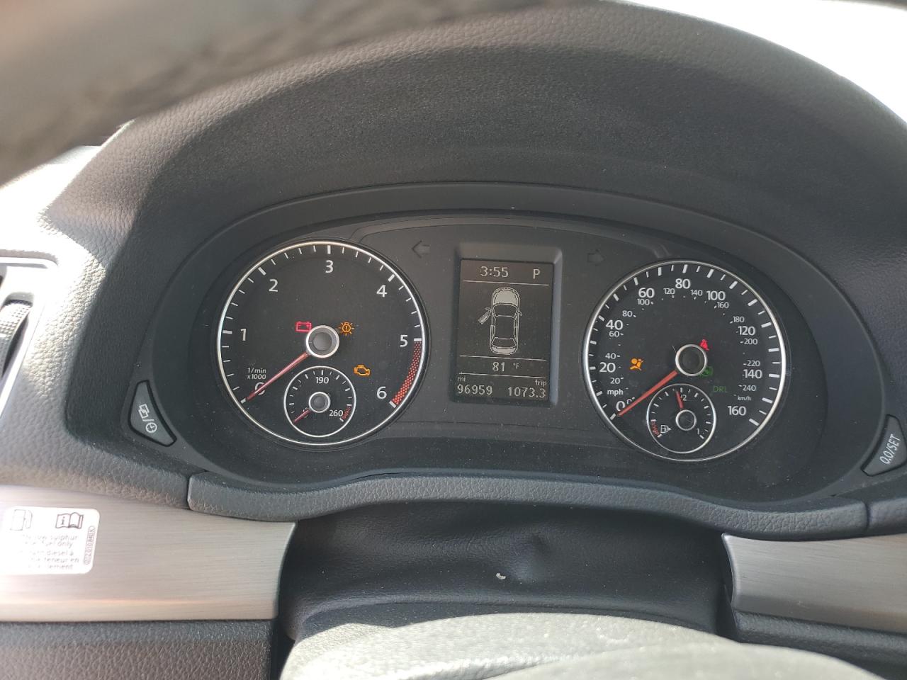 2014 Volkswagen Passat - Image 9
