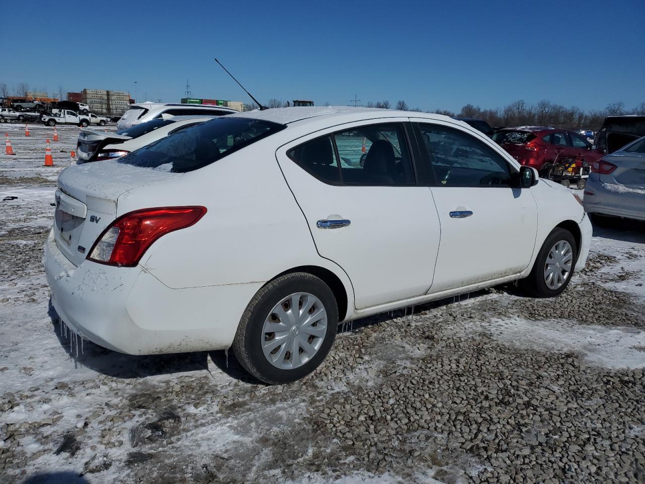 2012 Nissan Versa - Image 3
