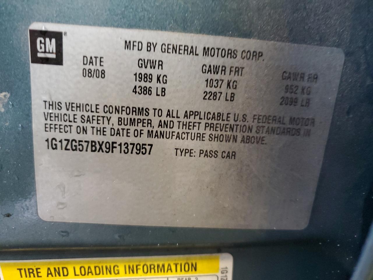 2009 Chevrolet Malibu - Image 12