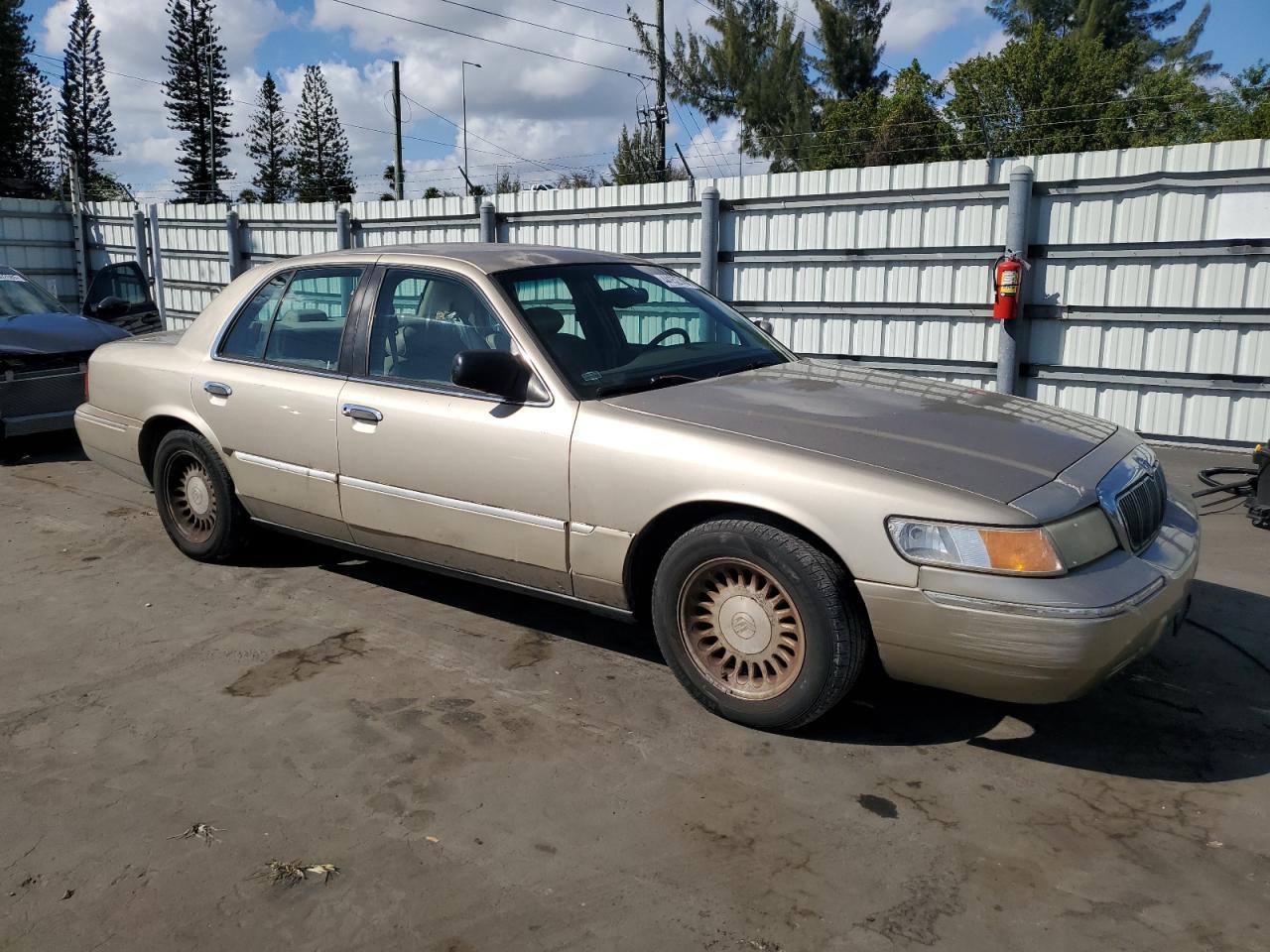 1999 Mercury Grand Marquis - Image 4