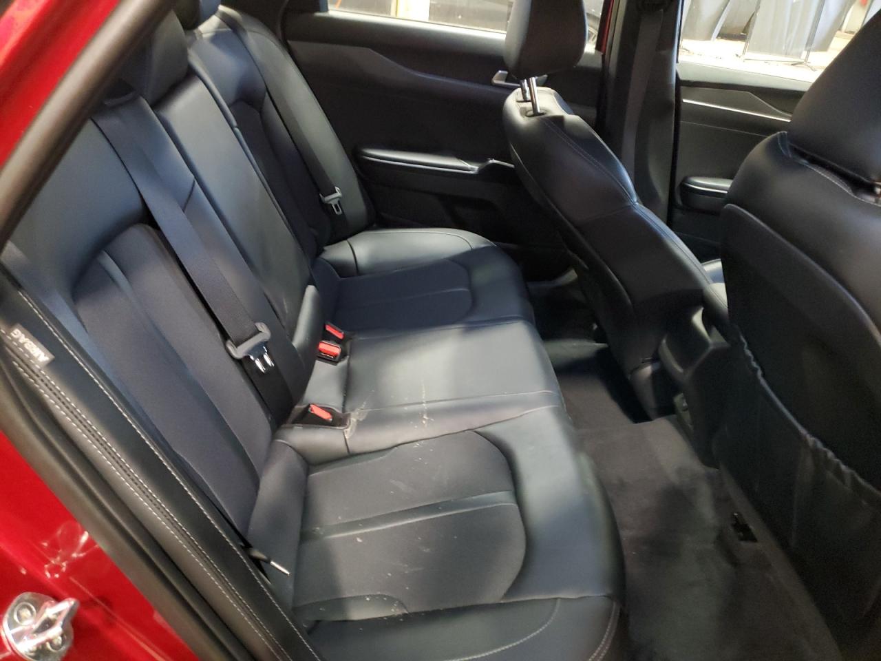 2021 Kia K5 - Image 10