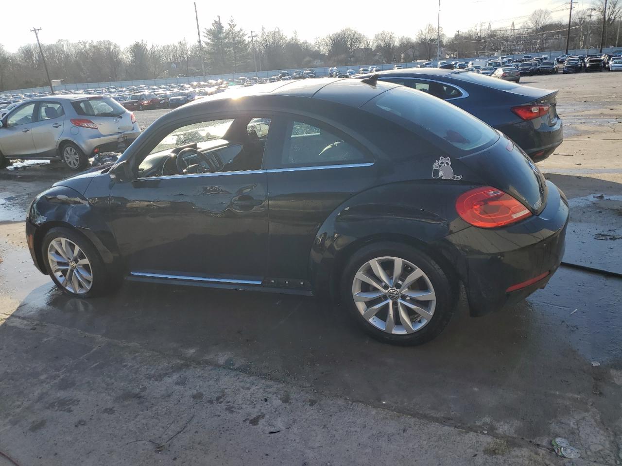 2013 Volkswagen Beetle - Image 2