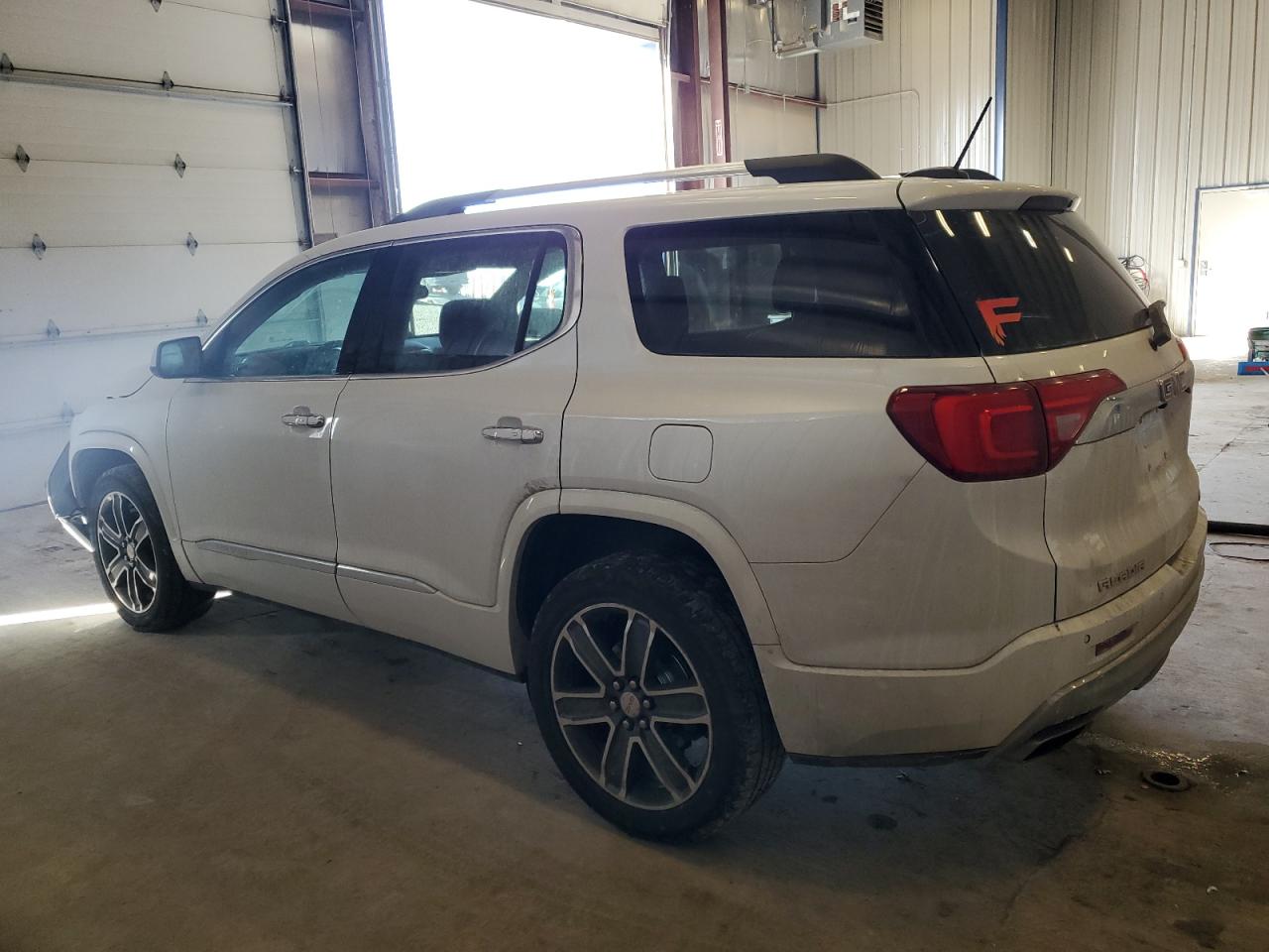 2018 GMC Acadia - Image 2