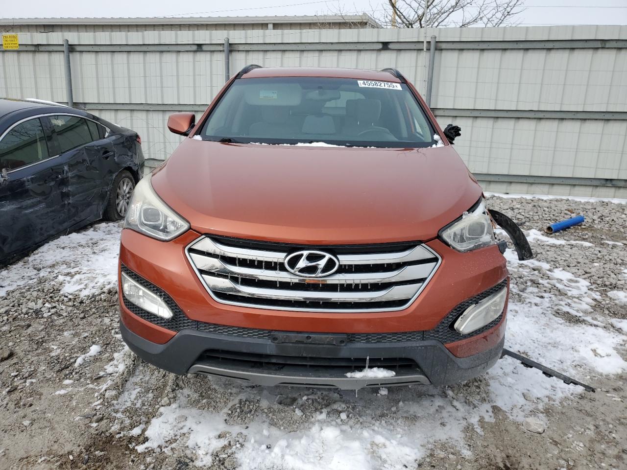 2015 Hyundai Santa Fe - Image 5