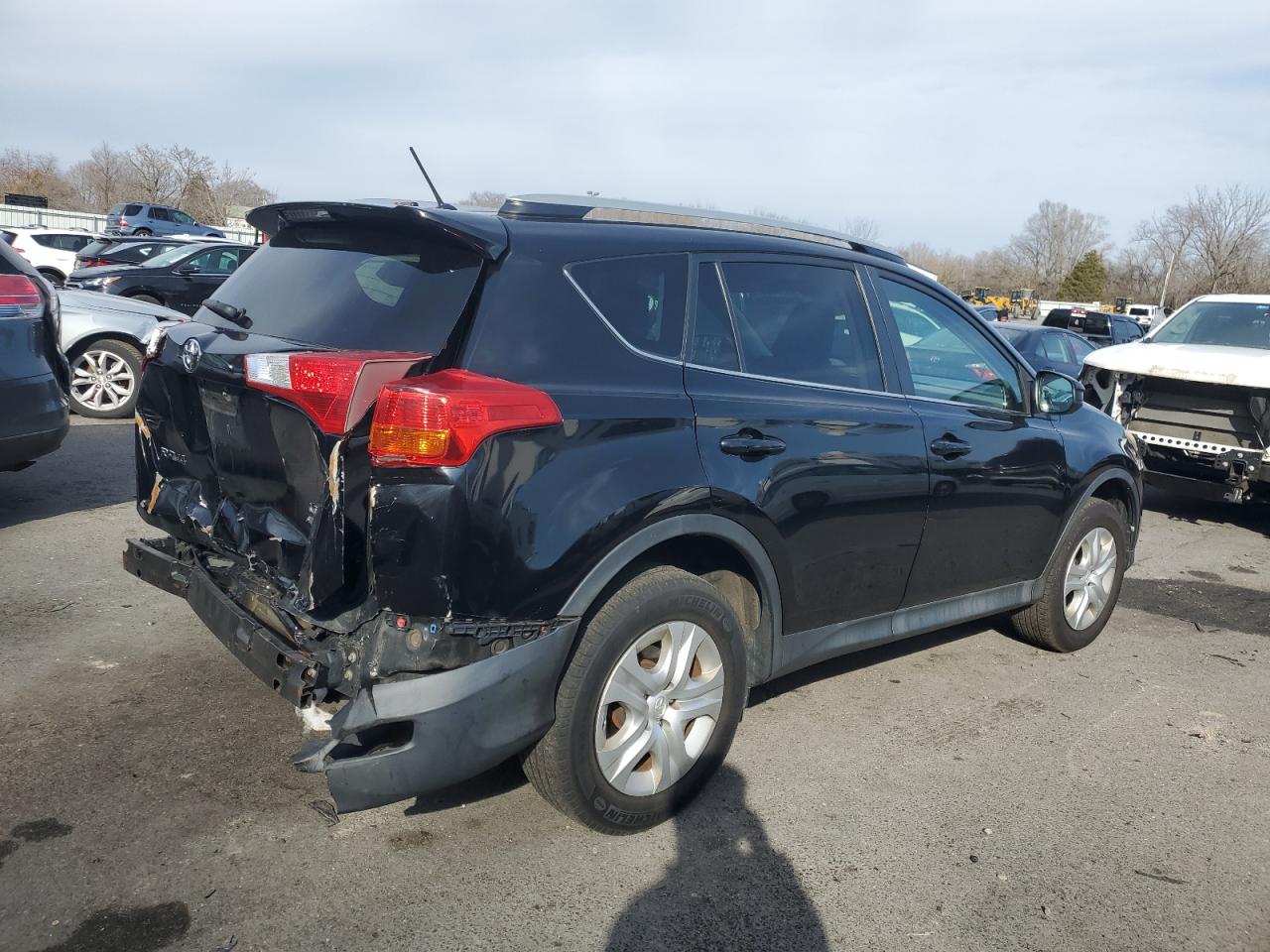 2015 Toyota RAV 4 - Image 3