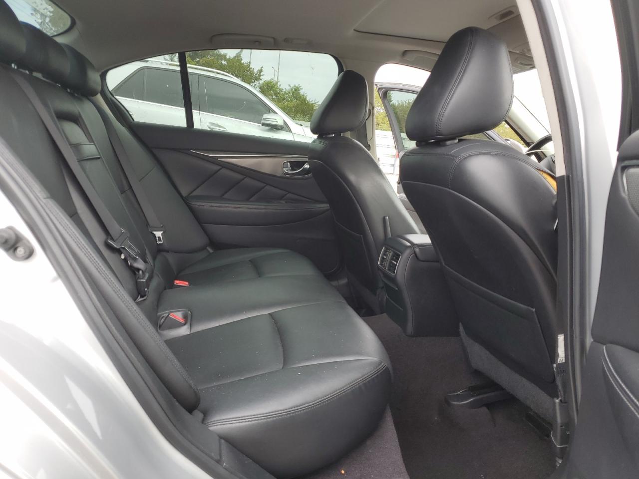 2017 Infiniti Q50 - Image 10