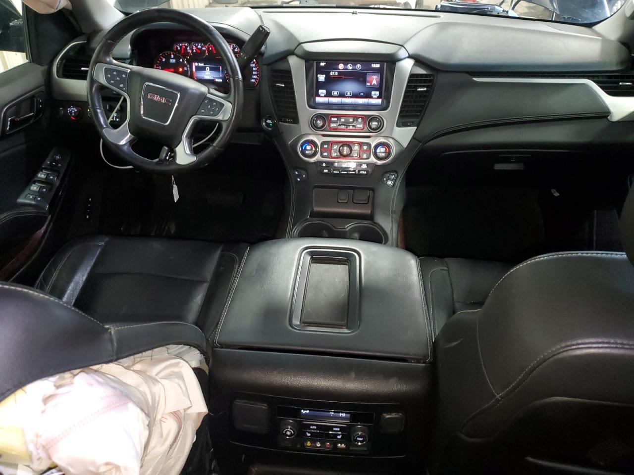 2015 GMC Yukon - Image 8