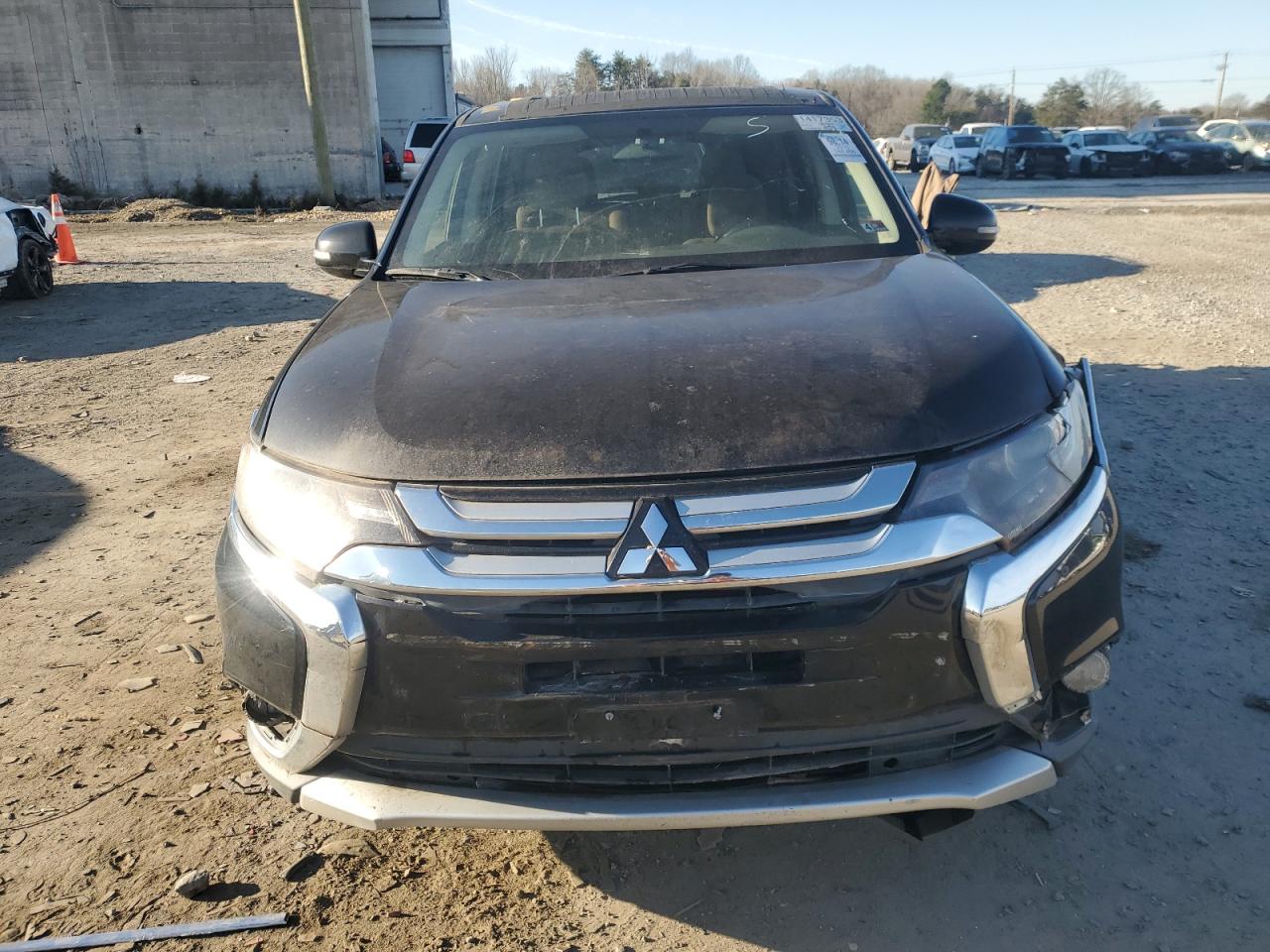 2018 Mitsubishi Outlander - Image 5