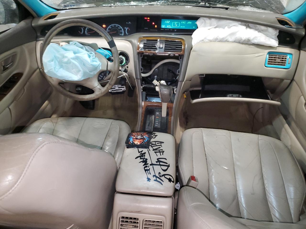 2000 Toyota Avalon Xl VIN: 4T1BF28B9YU070900 Lot: 43877265