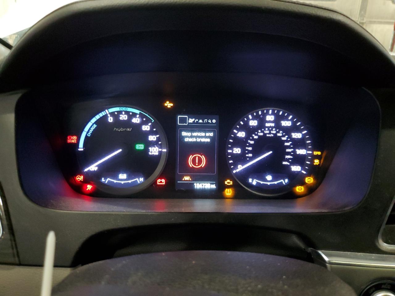 2016 Hyundai Sonata - Image 9