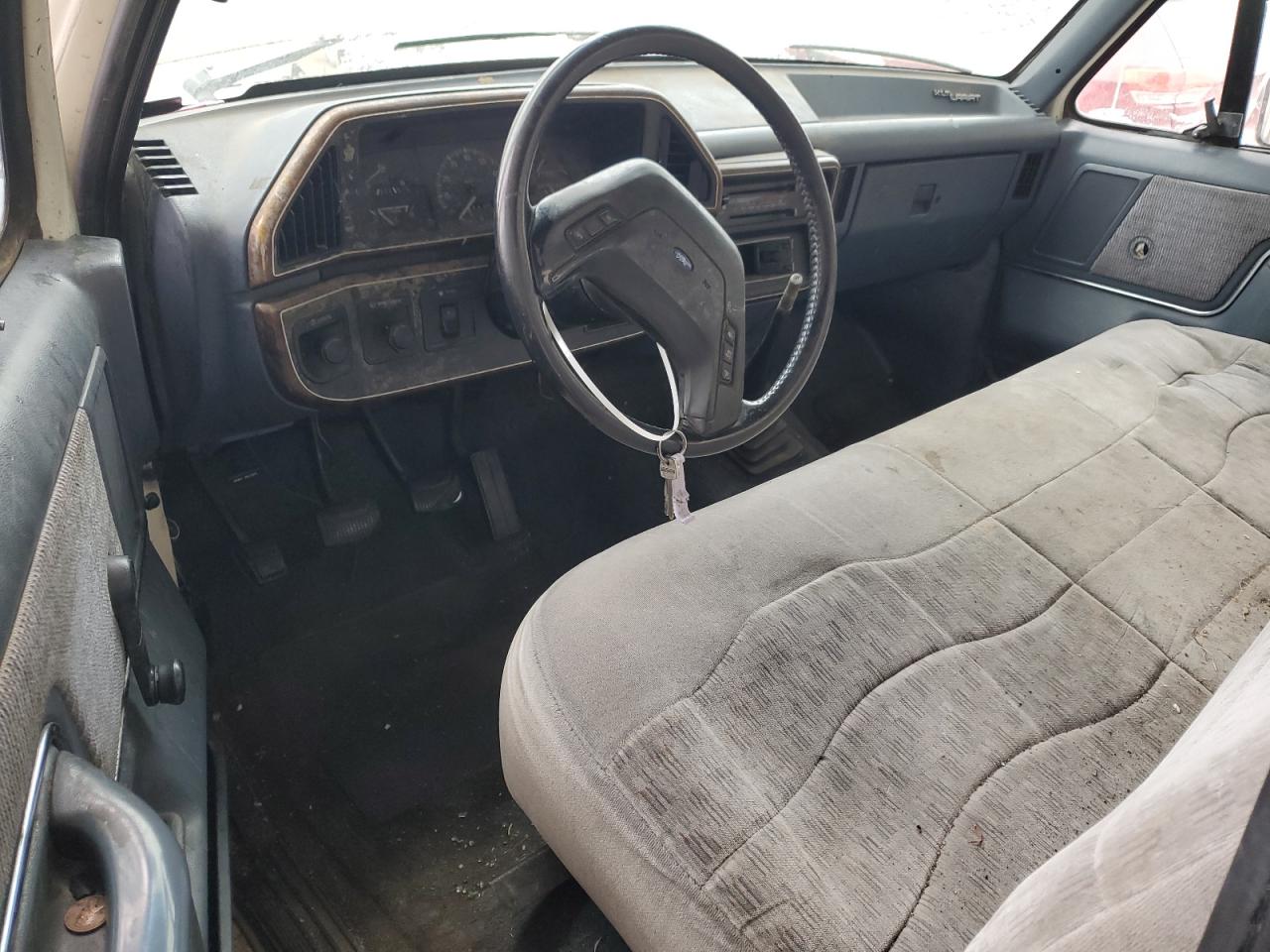 1990 Ford F-150 - Image 8