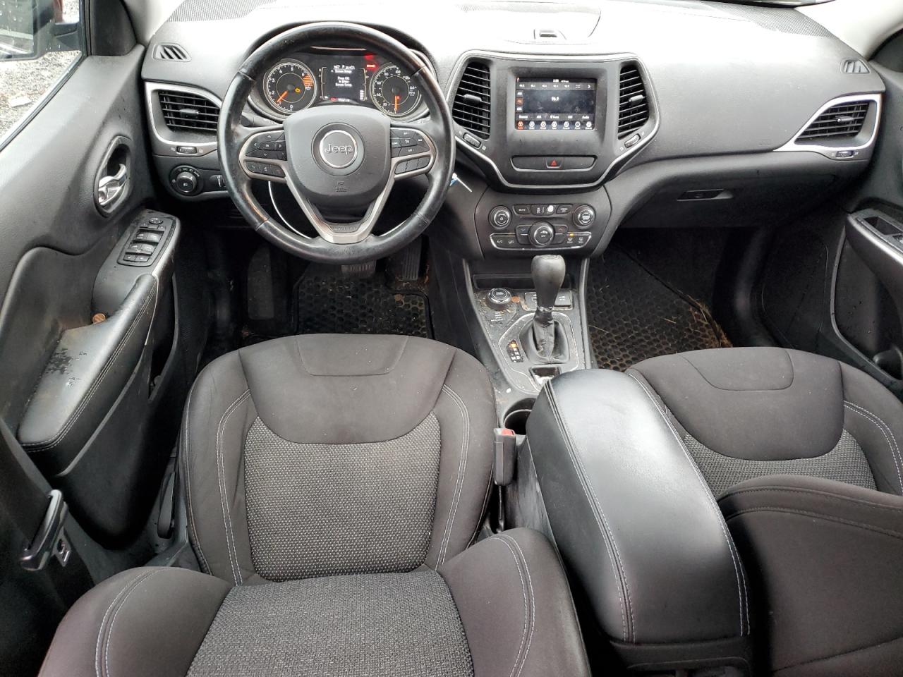 2019 Jeep Grand Cherokee - Image 8