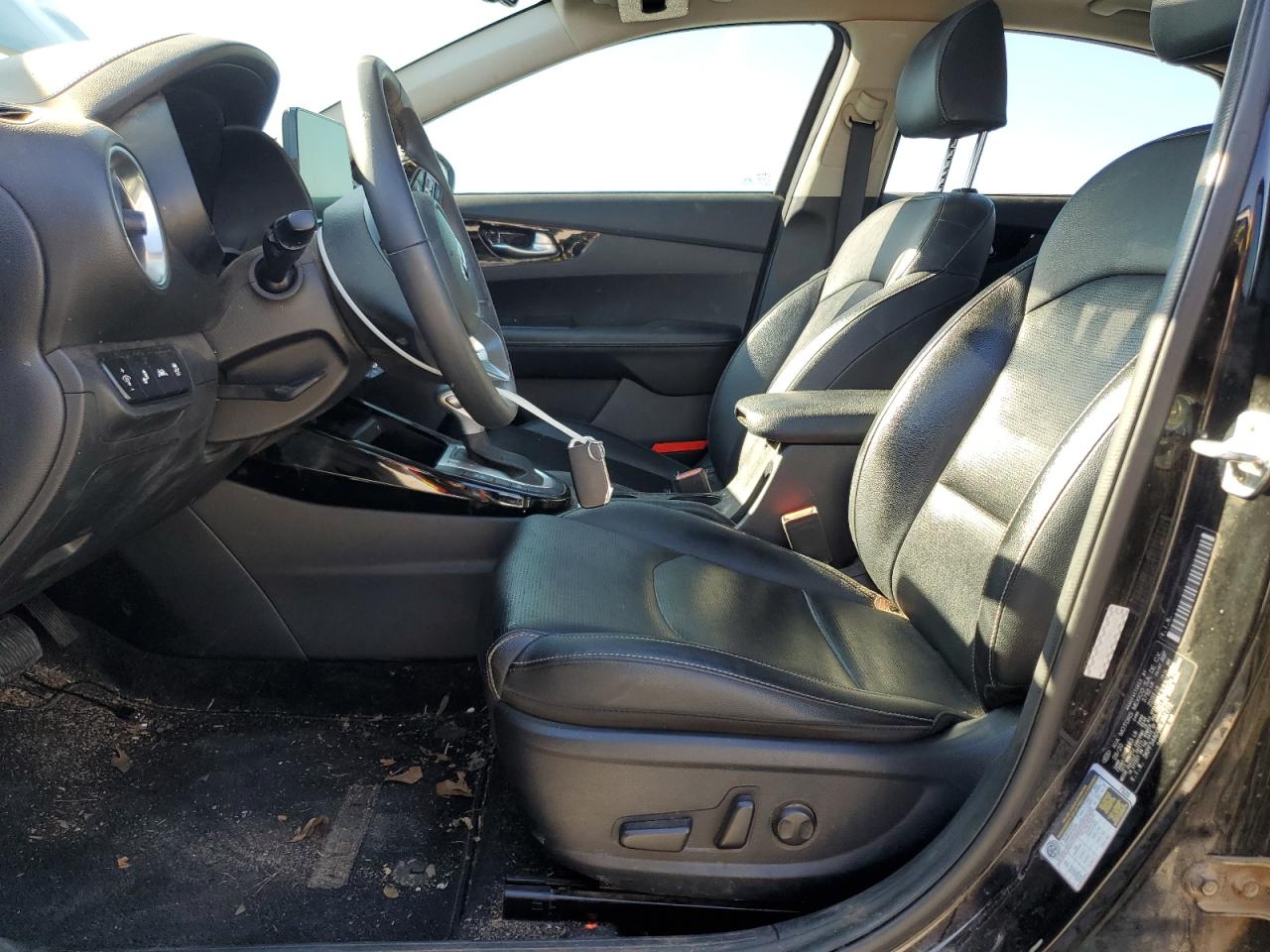 2021 Kia Forte - Image 7