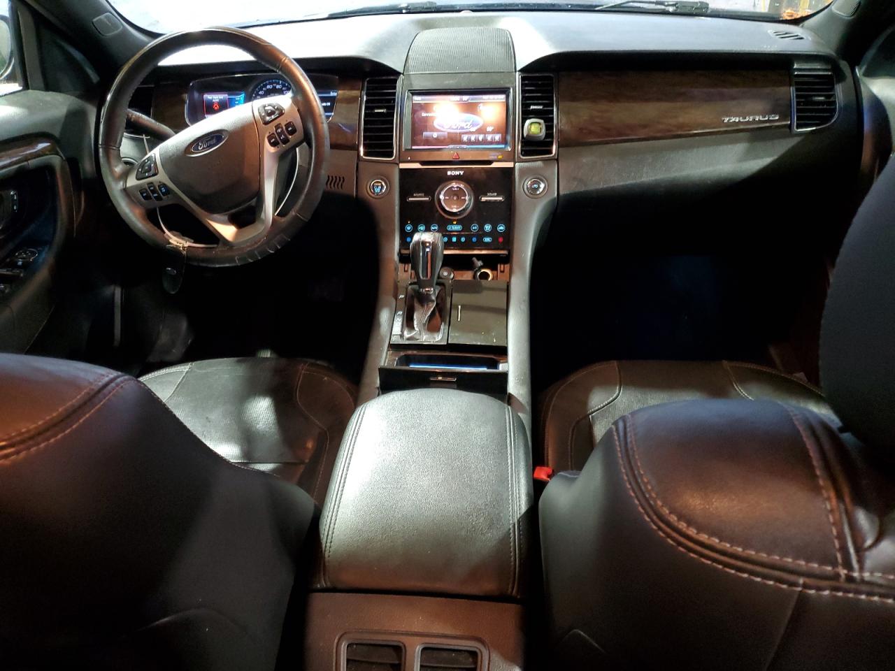 2015 Ford Taurus - Image 8